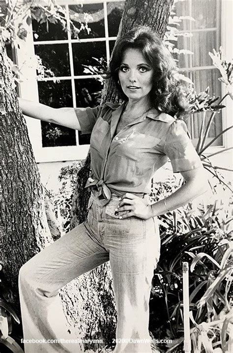 Rare Photos of Hot Dawn Wells